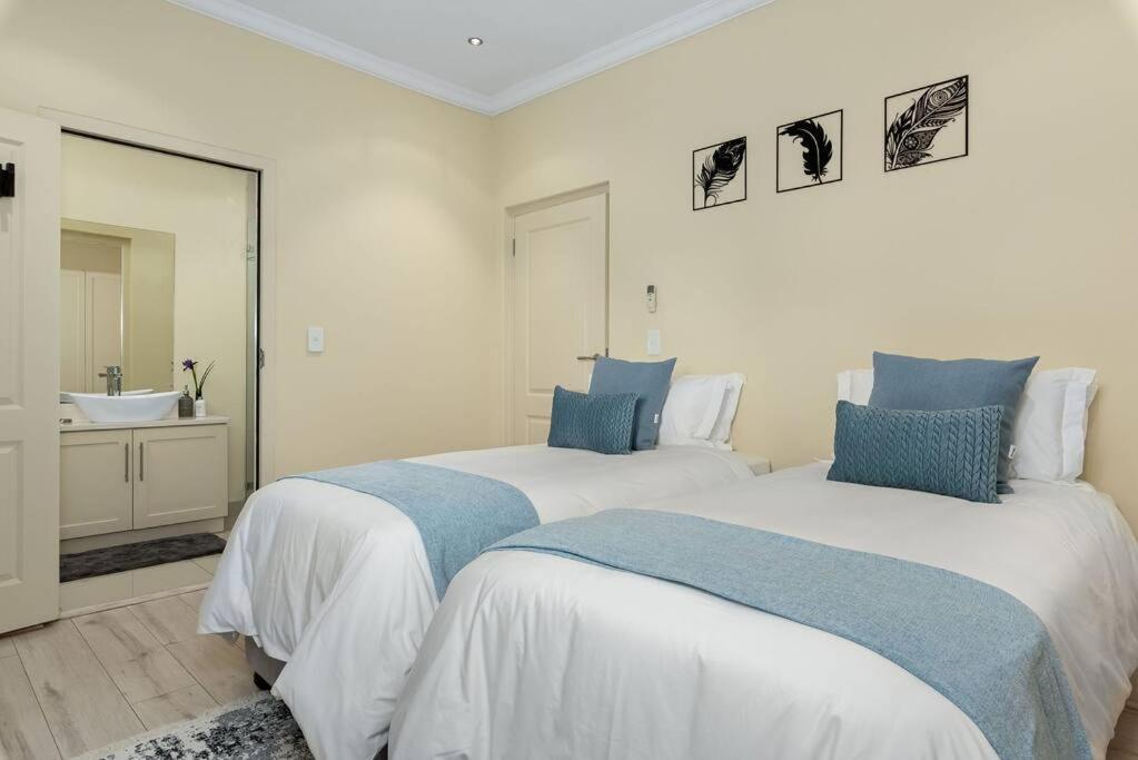 The Tram Home Stay Franschhoek Esterno foto